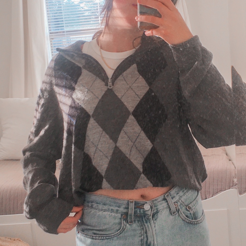 SOLD Vintage oversized zip up pullover